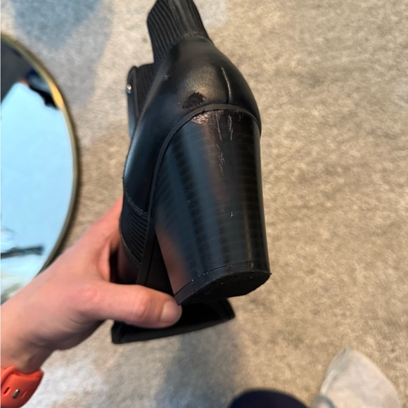 Vera Wang Black Booties 9M - Picture 6 of 16